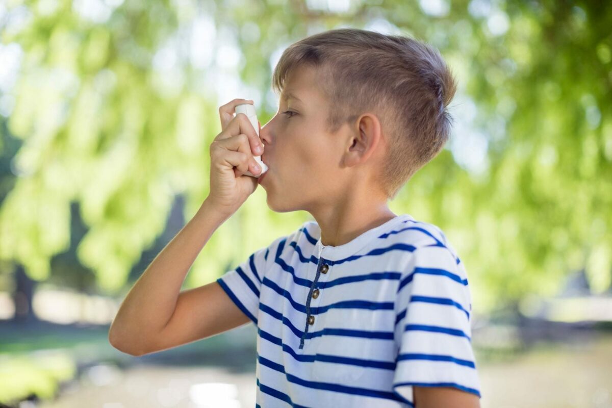 child-with-asthma-inhaler-1200x800.jpg
